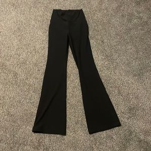 Aritzia TNA flare leggings